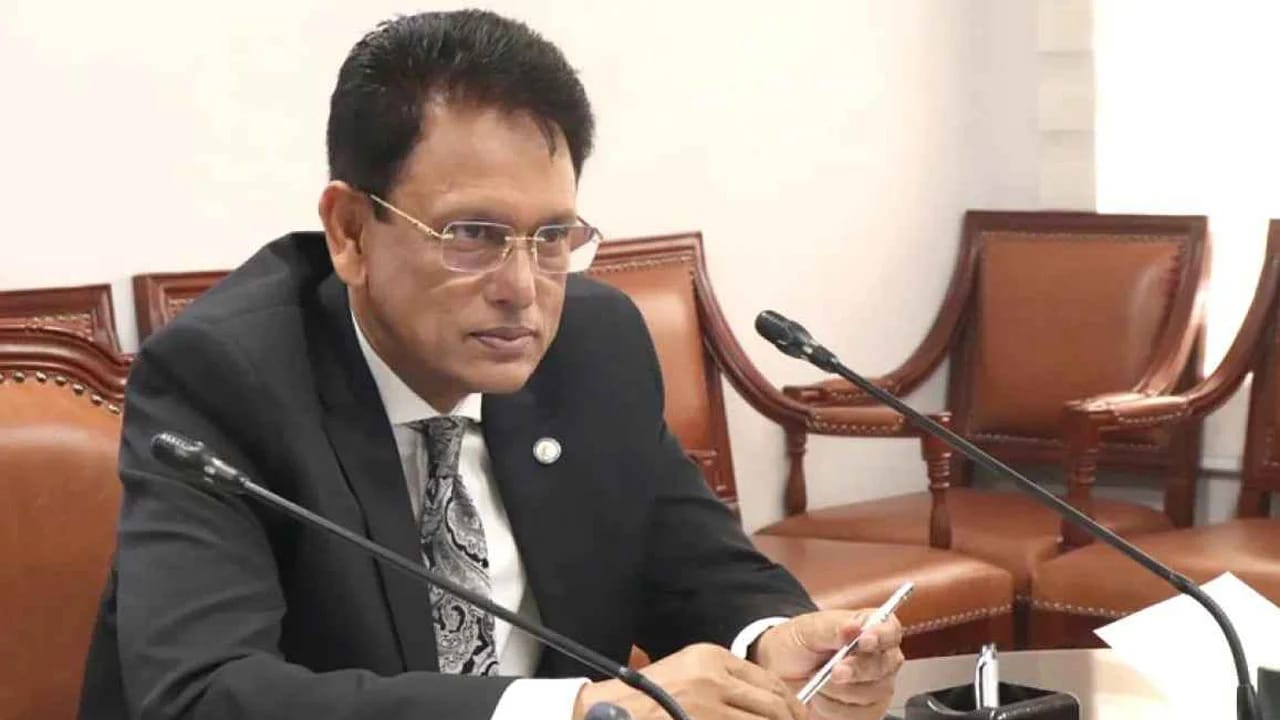 ভিসি নিয়োগ ও অনার্স কোর্স নিয়ে সমালোচনার জবাব দিলেন শিক্ষামন্ত্রী